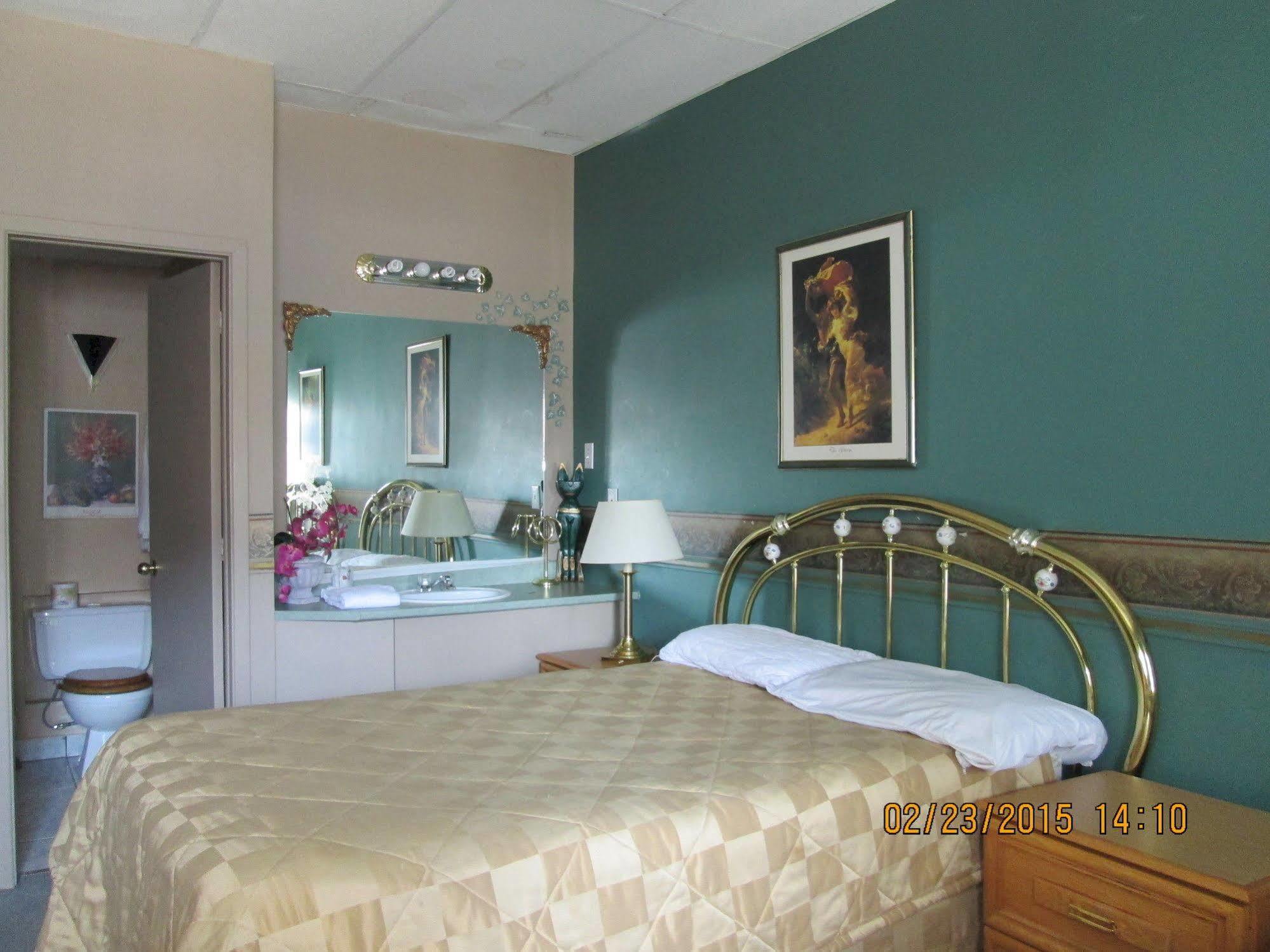Motel Lustre D'Or L'Ancienne-Lorette Eksteriør bilde